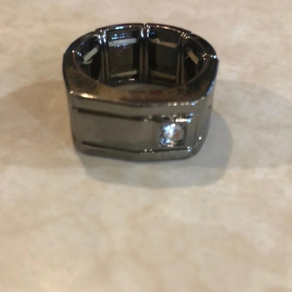 Atlas - Black Ring by Paparazzi, new - Picture 1 of 2